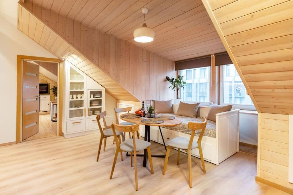 Luxury Apartment In Gedimino Av. VNO Exteriör bild