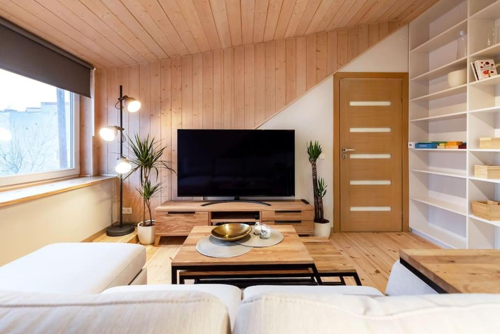 Luxury Apartment In Gedimino Av. VNO Exteriör bild